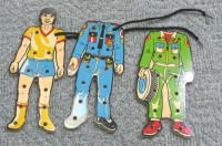Шнуровка Человек расписной с двумя цветными комплектами одежды, для детей от 1,5 лет